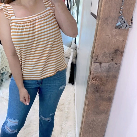 Michael Kors striped top size medium - Picture 2 of 7